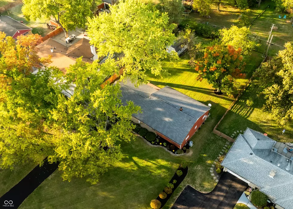 View/Area - 4844 E 71st St, Indianapolis, IN 46220 photo 4 of 5