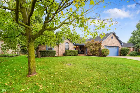 6017 Creekbend Blvd, Indianapolis, IN 46217