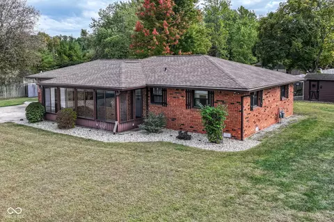 5833 W 200 N, Anderson, IN 46011