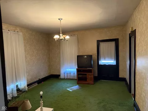 Living - 426 Walnut St, Hope, IN 47246 photo 1 of 1