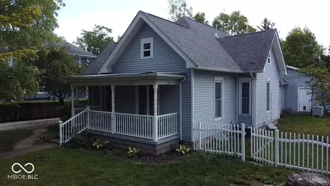 523 E Main St, Centerville, IN 47330