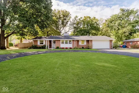 1215 Alimingo Dr, Indianapolis, IN 46260