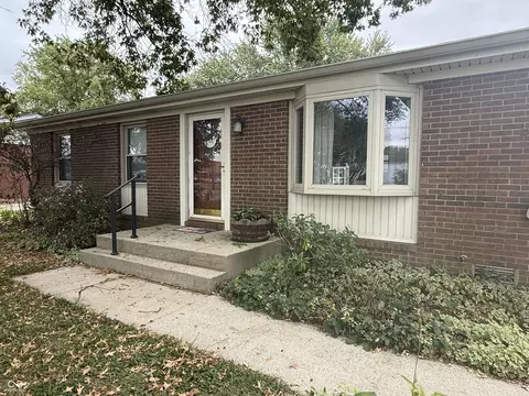 133 Hauser Dr, Hope, IN 47246 photo 2