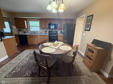 133 Hauser Dr, Hope, IN 47246 photo 10