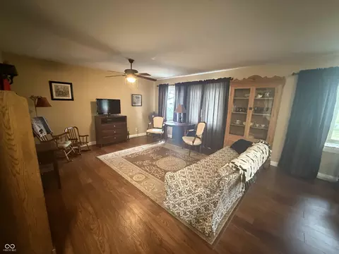 133 Hauser Dr, Hope, IN 47246 photo 5