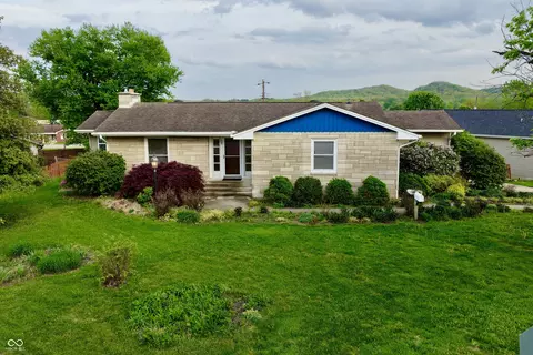 116 Vallonia Rd, Brownstown, IN 47220