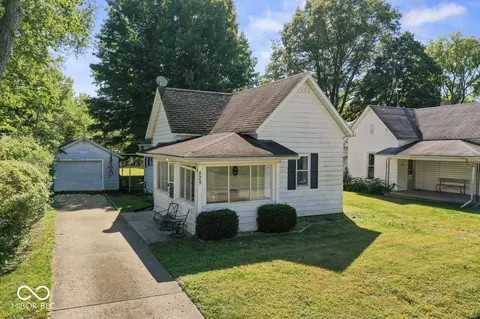 829 High St, Middletown, IN 47356