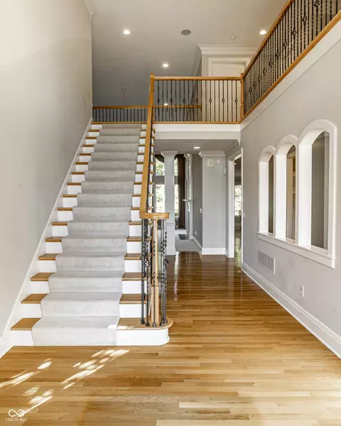 Entry Way - 5304 Gray Eagle Ct, Carmel, IN 46033 photo 3 of 4