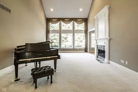 Living - 5304 Gray Eagle Ct, Carmel, IN 46033 photo 3 of 6
