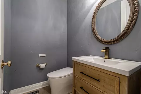 Bath - 5304 Gray Eagle Ct, Carmel, IN 46033 photo 1 of 9