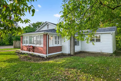Other - 2212 Mapleton Ct, Columbus, IN 47201 photo 2 of 7