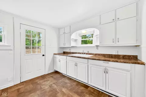 Kitchen - 2212 Mapleton Ct, Columbus, IN 47201 photo 1 of 4