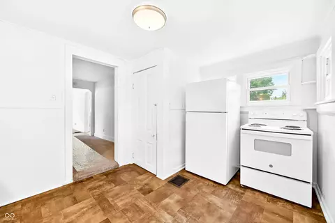 Other - 2212 Mapleton Ct, Columbus, IN 47201 photo 4 of 7