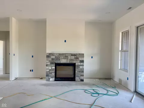 1185 Beechtree Ln, Franklin, IN 46131 photo 5