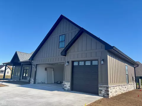 1185 Beechtree Ln, Franklin, IN 46131 photo 3