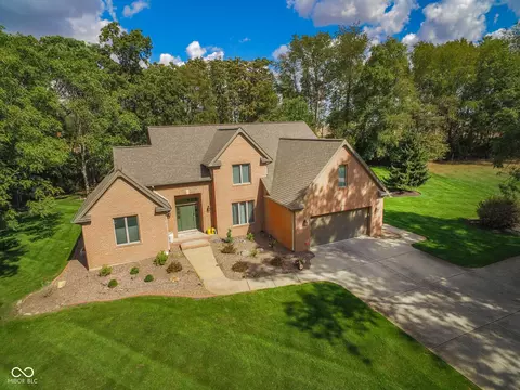 11710 W Briarwood Ct, Monticello, IN 47960