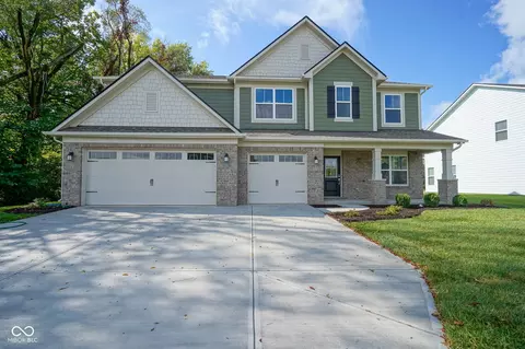 1214 Sambar Ln, Greenwood, IN 46143
