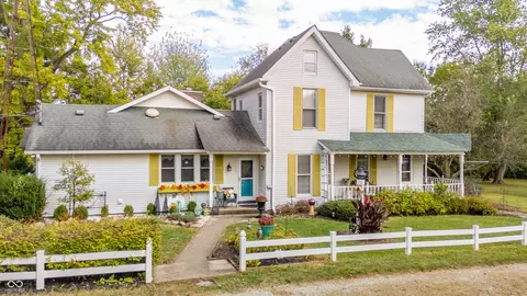 Exterior - 1096 W State Road 38, Pendleton, IN 46064 photo 2 of 11