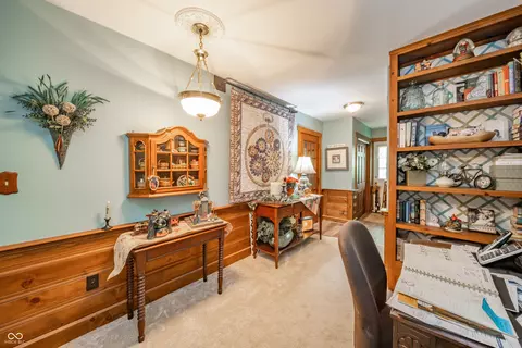 Entry Way - 1096 W State Road 38, Pendleton, IN 46064 photo 1 of 4