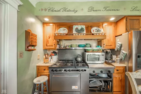 Kitchen - 1096 W State Road 38, Pendleton, IN 46064 photo 5 of 5