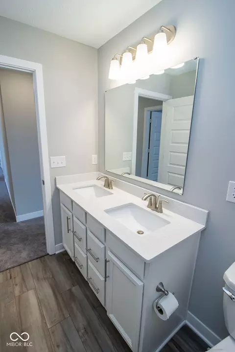 Bath - 9343 Casey Rd, Pendleton, IN 46064 photo 6 of 7