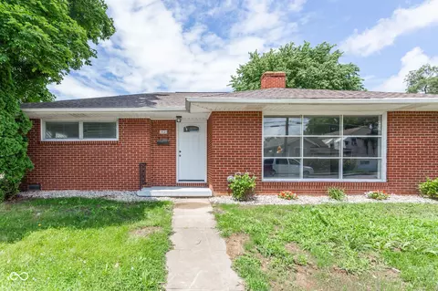 312 W 29th St, Anderson, IN 46016