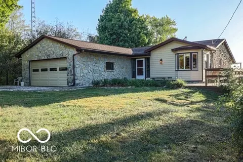 1929 E Overcoat Rd, Crawfordsville, IN 47933