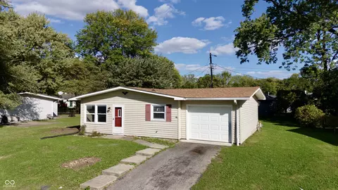 814 Carlin Dr, Shelbyville, IN 46176