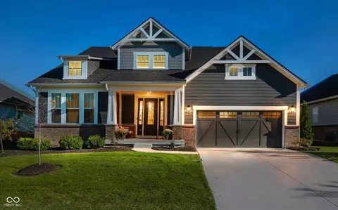14763 Legacy Oaks Dr, Carmel, IN 46032