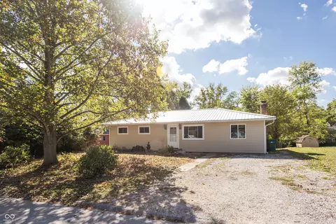 613 Barrett St, Danville, IN 46122