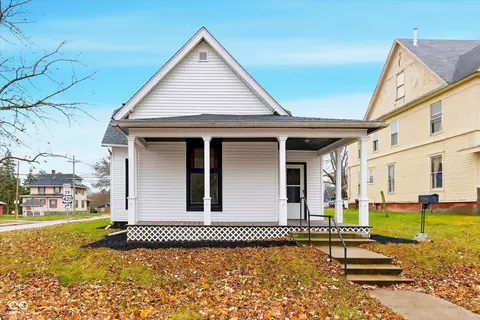 1059 N Main St, Frankfort, IN 46041