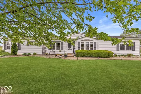 18149 Atlantic Rd, Noblesville, IN 46060