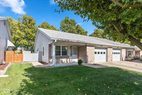 406 Dangerfield Dr, Beech Grove, IN 46107