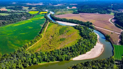 3 E 100 Rd, Worthington, IN 47471