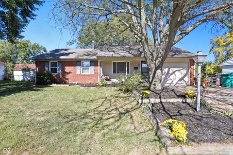 308 Maplebrook Dr, Brownsburg, IN 46112
