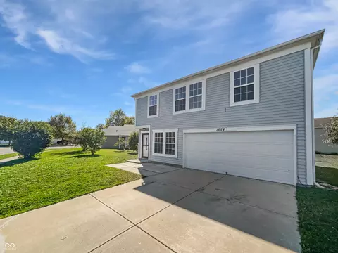 1654 Carriage Cir, Shelbyville, IN 46176