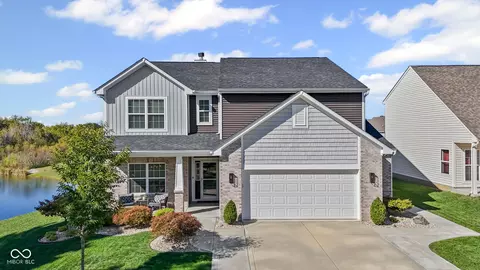 6214 Clary Ln, Greenwood, IN 46143