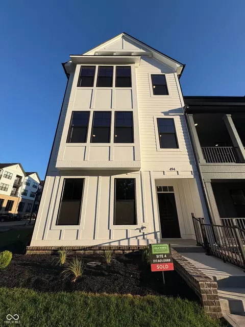 494 W Smoky Row, Carmel, IN 46032