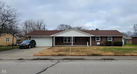 1452 Stadium Dr, Seymour, IN 47274