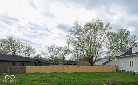 912 Saint Peter St, Indianapolis, IN 46203