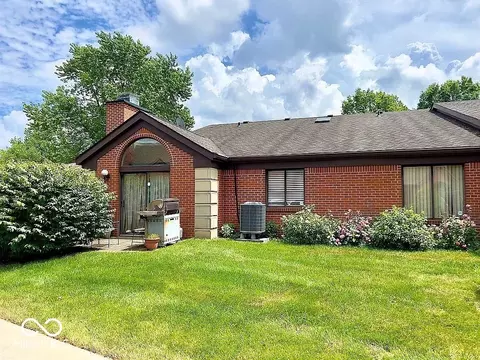 9222 Golden Oaks W, Indianapolis, IN 46260