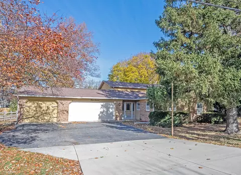 316 E City Center Dr, Carmel, IN 46032