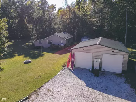 5963 N Shore Dr, Unionville, IN 47468