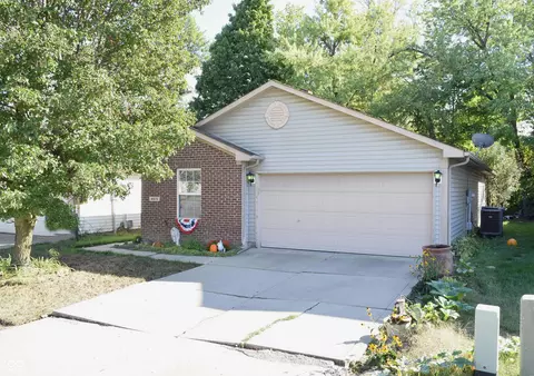 4515 Brookmeadow Dr, Indianapolis, IN 46254