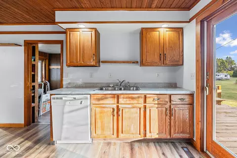 303 E Beech St, Ambia, IN 47917 photo 9
