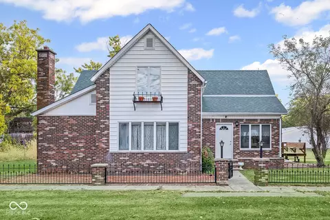 303 E Beech St, Ambia, IN 47917
