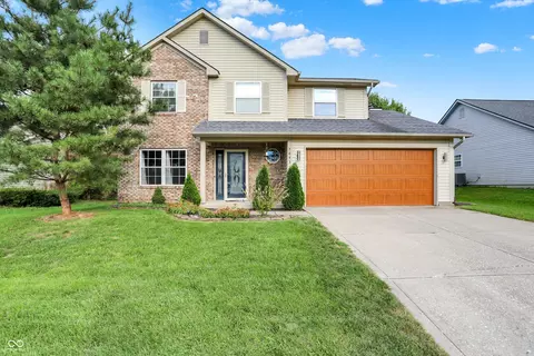 7843 Almond Dr, Indianapolis, IN 46237