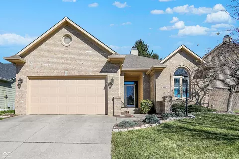 1646 Foxmere Blvd, Greenwood, IN 46142