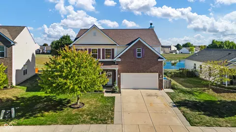 3413 Roundlake Ln, Whitestown, IN 46075