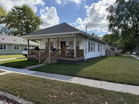 225 Vine St, Chesterfield, IN 46017